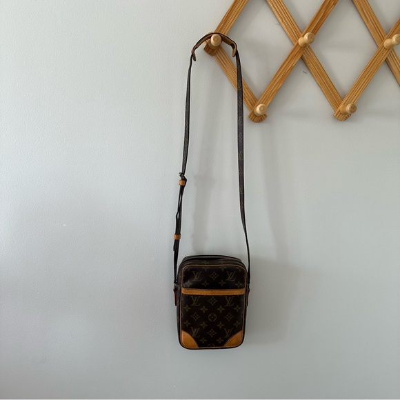 Louis Vuitton Danube - Picture 2 of 8